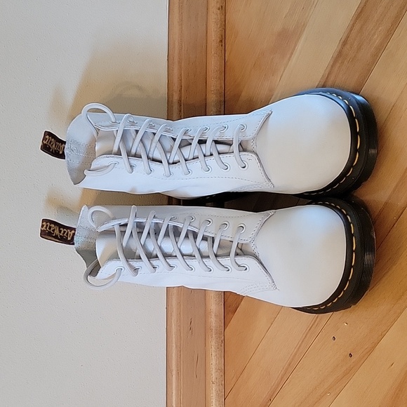 Dr Martens 1460 Pascal Virginia Leather Boot 9 Vintage Taupe - Picture 2 of 10